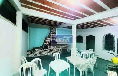 Imagem 7: Casa com 3 dormitórios, 1 suíte, edícula, piscina, churrasqueira e...