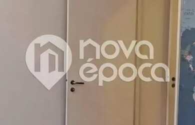 Imagem: O depósito possui 1 Vaga na garagem, 30m² de Área e está