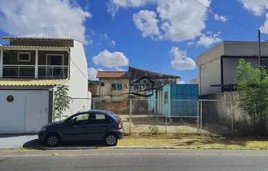 Imagem: O terreno à venda possui e está localizado em Piratininga