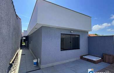 Imagem 15: Excelente casa estilo moderna 3Qtos 1 suíte com piscina e churrasqueira...