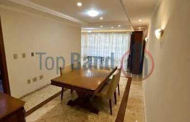 Imagem: O apartamento possui 3 Dormitórios, 1 Banheiro, 2 Vagas na