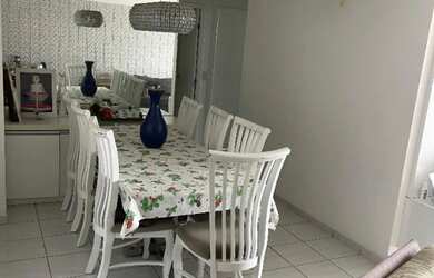 Imagem 4: Amplo apartamento com 90m² com três quartos no Farol