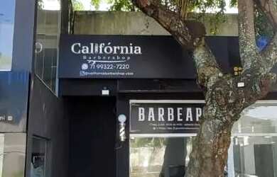 Imagem: O depósito possui 5 Vagas na garagem, 320m² de Área e está