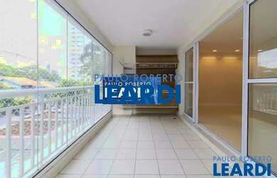 Imagem: O apartamento possui 3 Dormitórios, 4 Banheiros, 2 Vagas na