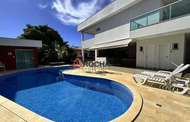 Imagem: A casa em condomínio possui 5 Dormitórios, 5 Banheiros, 3