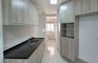 Imagem: O apartamento possui 2 Dormitórios, 2 Banheiros, 2 Vagas na