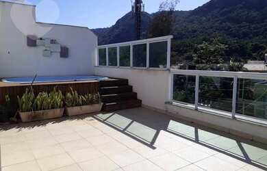 Imagem: O apartamento na cobertura possui 3 Dormitórios, 3 Banheiros