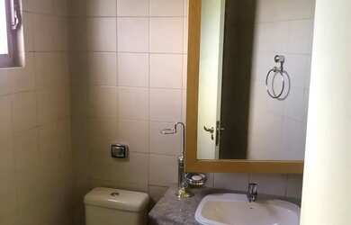 Imagem: O depósito possui 2 Vagas na garagem, 94m² de Área e está