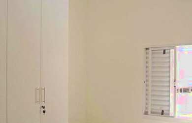 Imagem: A casa possui 5 Dormitórios, 3 Banheiros, 2 Vagas na garagem