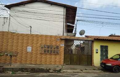 Imagem: A casa possui 2 Dormitórios, 1 Banheiro e está localizado