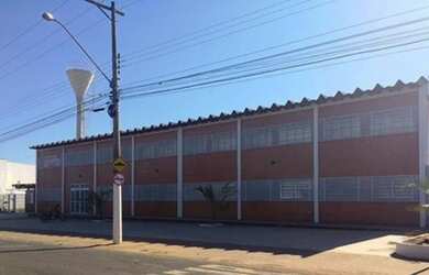 Imagem: O depósito possui 7.100m² de Área e está localizado em