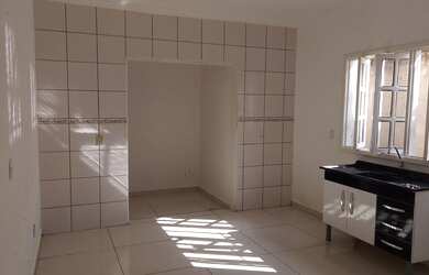 Imagem 2: Aluga-se casa com ótima localização em Barueri - SP