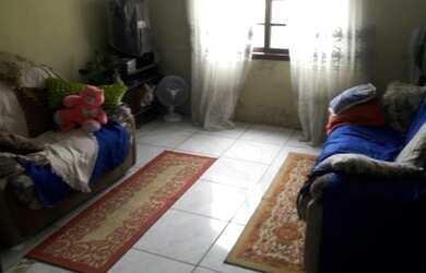 Imagem 5: Casa em Fiuza. Área de serviço, 250m² de Área, 2 Banheirose4 Dormitórios