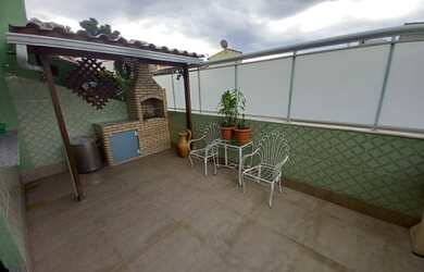 Imagem: A casa em condomínio possui 3 Dormitórios, 2 Banheiros, 1