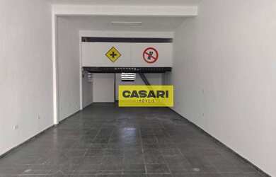 Imagem: O depósito possui 211m² de Área e está localizado em Taboão