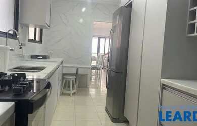 Imagem: O apartamento possui 3 Dormitórios, 5 Banheiros, 2 Vagas na