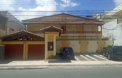 Imagem: A kitnet possui 1 Dormitório, 1 Banheiro, 1 Vaga na garagem