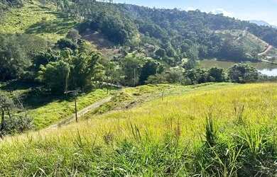 Imagem: O terreno possui 1.200m² de Área e está localizado em Pedreira