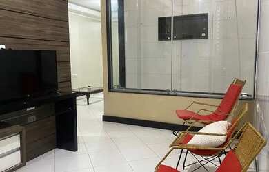 Imagem: A casa possui 3 Dormitórios, 2 Banheiros e está localizado