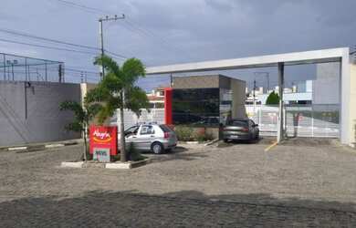 Imagem: A casa em condomínio possui 2 Dormitórios, 1 Banheiro, 2 Vagas