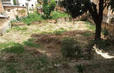 Imagem: A casa possui 2 Dormitórios, 2 Banheiros, 1 Vaga na garagem