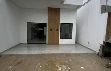 Imagem: A casa em condomínio possui 2 Dormitórios, 1 Banheiro, 2 Vagas