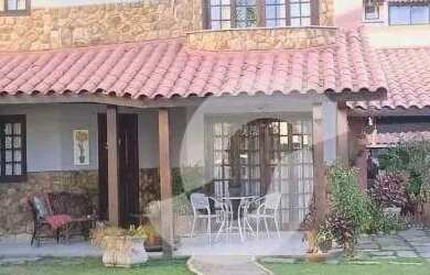 Imagem: A casa possui 3 Dormitórios, 1 Banheiro, 5 Vagas na garagem