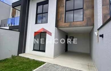 Imagem: A casa possui 3 Dormitórios, 2 Banheiros, 2 Vagas na garagem