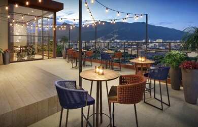 Imagem 13: Apartamento no Centro do Rio, com 2 quartos e varanda privativa