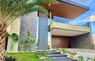 Imagem: Vendo belíssima casa com 4 suítes no Florais Itália em Cuiabá