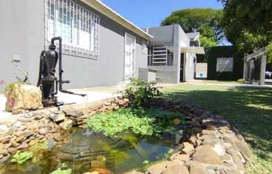 Imagem 2: Casa com piscina no Parque Pinheiro Machado