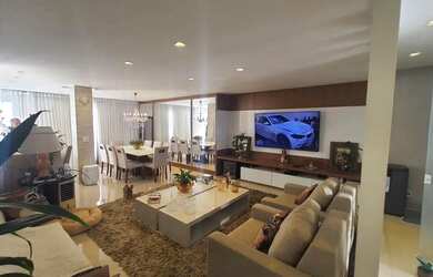 Imagem: A casa em condomínio possui 3 Dormitórios, 4 Banheiros, 2