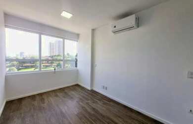 Imagem: O depósito possui 1 Vaga na garagem, 38m² de Área e está