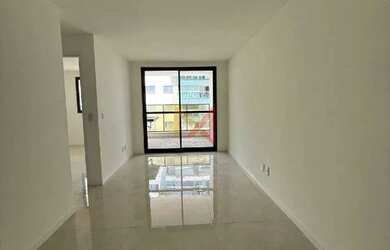 Imagem: O apartamento possui 2 Dormitórios, 2 Banheiros, 2 Vagas na