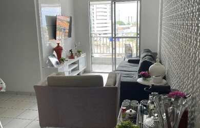 Imagem 2: Amplo apartamento com 90m² com três quartos no Farol