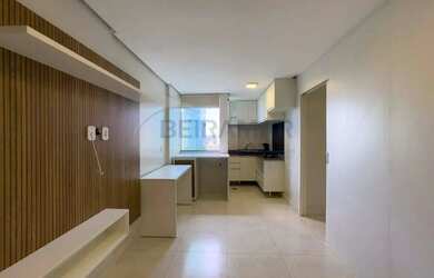 Imagem: O apartamento possui 1 Dormitório, 1 Banheiro, 1 Vaga na garagem