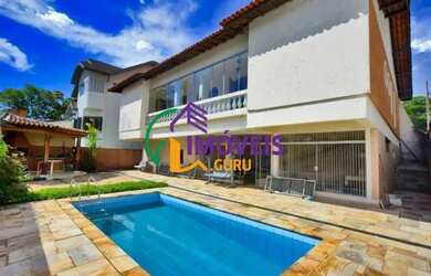 Imagem: A casa em condomínio possui 4 Dormitórios, 5 Banheiros, 4