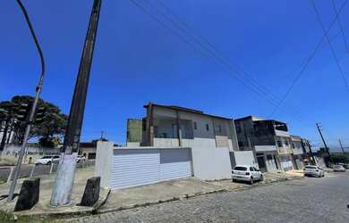 Imagem: A casa possui 3 Dormitórios, 4 Banheiros, 4 Vagas na garagem