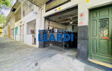 Imagem: O depósito possui 4 Vagas na garagem, 106m² de Área e está