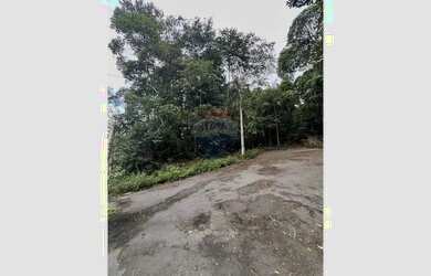 Imagem: O terreno possui 707m² de Área e está localizado em Ponta