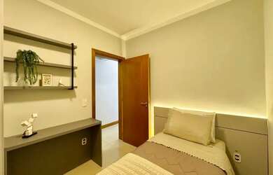 Imagem 12: Oportunidade de 2 quartos no bairro navegantes de frente e com box. Entre...