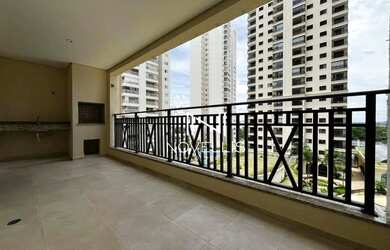 Imagem: O apartamento possui 4 Dormitórios, 5 Banheiros, 2 Vagas na