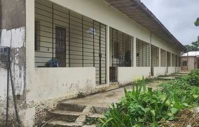 Imagem: A casa possui 2 Dormitórios, 1 Banheiro e está localizado