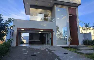 Imagem: A casa em condomínio possui 3 Dormitórios, 4 Banheiros, 4