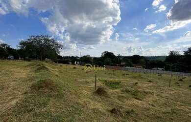 Imagem: O terreno possui 966m² de Área e está localizado em Granjas