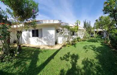 Imagem: A casa possui 5 Dormitórios, 5 Banheiros, 362m² de Área e