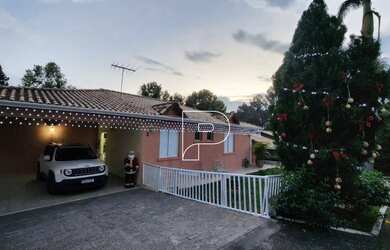 Imagem: A casa em condomínio possui 3 Dormitórios, 4 Banheiros, 4