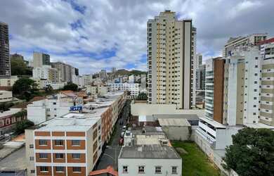Imagem: O apartamento possui 3 Dormitórios, 1 Banheiro, 2 Vagas na