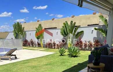 Imagem: A casa em condomínio possui 3 Dormitórios, 5 Banheiros, 5