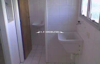 Imagem: O apartamento possui 2 Dormitórios, 2 Banheiros, 1 Vaga na